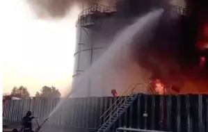 2 injured after Ukrainian drone crashes into Russian refinery: Authorities 2 injured after Ukrainian drone crashes into Russian refinery: Authorities