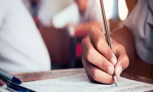 Maharashtra Common Entrance Test pattern transparent: Commissioner