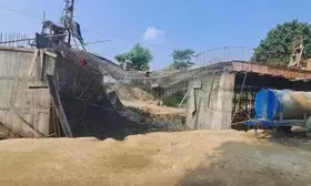 Under-construction bridge collapses in Bihars East Champaran
