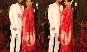 Sonakshi-Zaheer pose for shutterbugs in red & white as celebrities top in for all-night party
