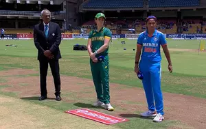 3rd ODI: Priya, Shreyanka come in as SA opt to bat first against India