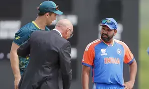 T20 World Cup: Starc replaces Agar as Australia elect to bowl first against unchanged India