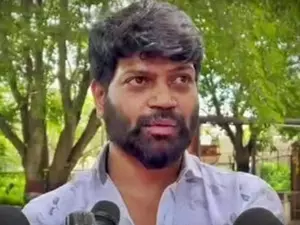 Fan murder case: He hardly spoke, says actor Vinod after meeting Darshan in jail