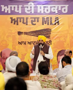 Congress, BJP leaders in Jalandhar join AAP in run-up to bypoll