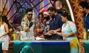 Suniel Shetty brews filter coffee, Bharti Singh prepares medu vada in ‘Laughter Chefs’