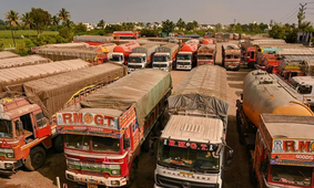 Traffic cops attacked by truck driver in Jaipur