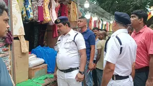 Bengal govt suspends hawker eviction drive for a month Bengal govt suspends hawker eviction drive for a month