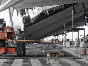 Govt sets up 24x7 war room at Delhi airport for ticket refund, addressing passengers’ woes