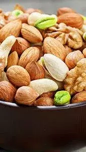 Health Benefits of Eating Nuts: A Nutrient-Packed Addition to Your Diet