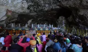Over 1100 devotees perform Amarnath Yatra on first day