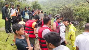 Four minor kids among 5 picnickers drown in Pune waterfall