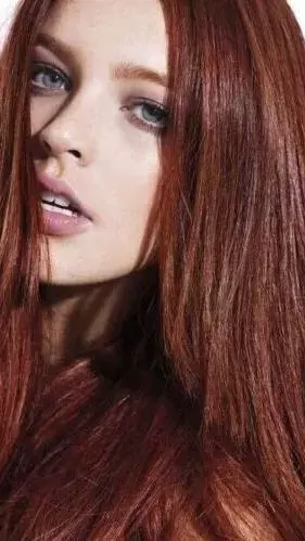 Top 10 Benefits of Henna for Healthier, Stronger Hair