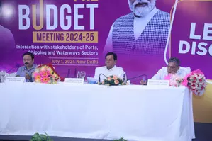Sarbananda Sonowal holds pre-budget meeting with maritime sector stakeholders