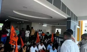 ABVP tries to lay siege to Telangana Public Service Commission