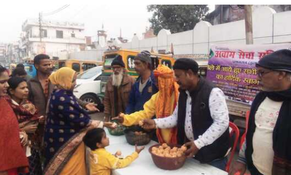 Free meals for pilgrims at Sangam in Prayagraj