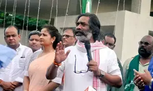 Out on bail, Hemant Soren likely to become Jharkhand CM again