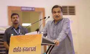 Union Minister Gadkari calls on BJP workers to educate people on Emergency