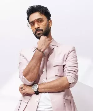 Raghav Juyal shot intense action scenes for Kill despite knee surgery Raghav Juyal shot intense action scenes for Kill despite knee surgery