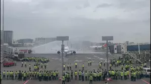 Team accorded water salute after plane lands, Mumbai buzzing with chants of ‘India ka Raja Rohit Sharma’ as champions return (Ld)