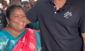 Sonu Sood meets viral Hyderabadi food stall owner Kumari Aunty