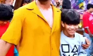 Arjun Bijlanis son appears on Laughter Chefs set; actor says maybe were looking at a future star