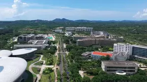 Leakage occurs in central China dam, over 1000 residents relocated