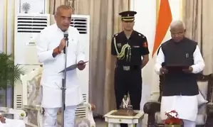 MP cabinet expansion: Ex-Cong leader Ramniwas Rawat takes oath as minister