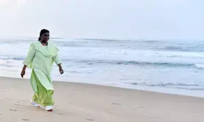 President Droupadi Murmu takes stroll on pristine Puri beach