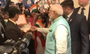 PM Modi gets rousing welcome from Indian community in Moscow