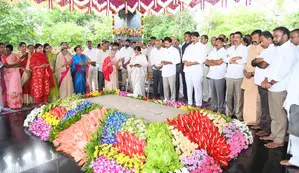 Jagan, Sharmila pay tributes to YSR on birth anniversary Jagan, Sharmila pay tributes to YSR on birth anniversary