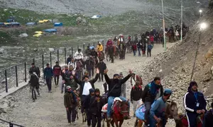 Ensure adequate facilities for Amarnath Yatris: J&K L-G to officials