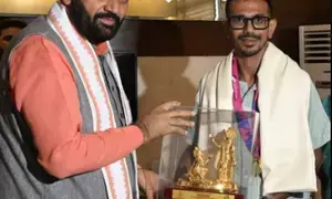 Cricketer Yuzvendra Chahal meets Haryana CM