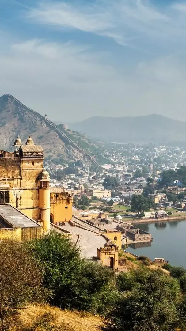 Top 10 All-Season Destinations in India: Places to Visit Year-Round