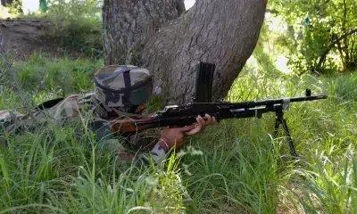 Army foils infiltration bid on LoC in J&Ks Kupwara, firing continuing (Lead)