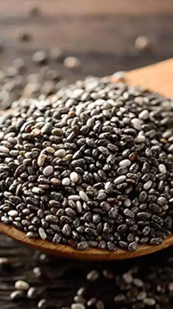 The Health Benefits of Chia Seeds: A Nutrient-Dense Superfood