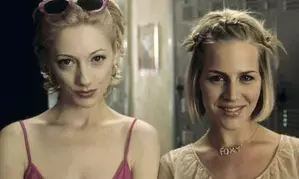 Judy Greer, Julie Benz talks about fashion they kept from ‘Jawbreaker’