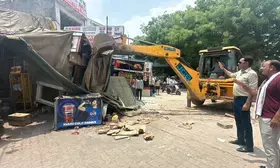 Gurugram: GMDA conducts demolition drive for ease of traffic