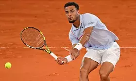 ATP Tour: Arthur Fils rallies past Munar in Hamburg opener