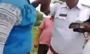 Telangana traffic cop transferred for manhandling, abusing driver