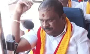 Stand by common people & introduce language quota bill in 15 days: Kannada organisation