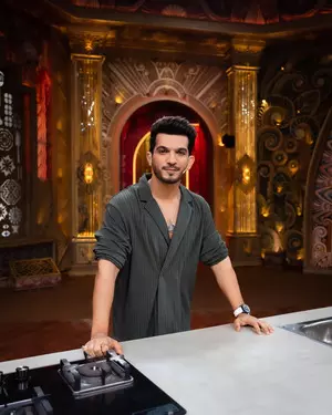 Arjun Bijlani on Laughter Chefs: Each shooting day is filled with energy, positivity Arjun Bijlani on Laughter Chefs: Each shooting day is filled with energy, positivity