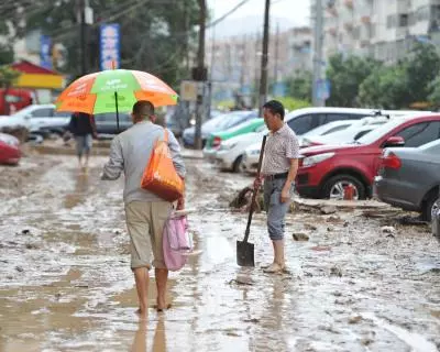 Additional team dispatched to flood-hit Shaanxi in China