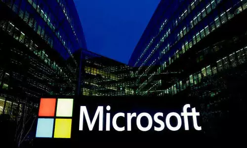 Microsoft Server Down : Global Disruption as Microsoft Server Glitch Paralyzes Industries Worldwide