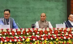 Oppn raises Kanwar Yatra issue, NDA allies seek special status for Bihar at all-party meet