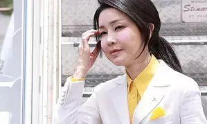 South Koreas First Lady quizzed over luxury bag scandal