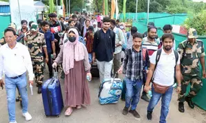 Over 4,500 Indian students returned so far from strife-struck Bdesh: Official