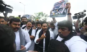 YSRCP interrupts Andhra Governors speech over political killings