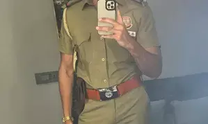 Akshay Oberoi looks authoritative as cop in latest look from Shanker Raman’s upcoming film