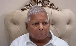 Lalu Prasad demands Nitish Kumar’s resignation after Centre rejects Bihar’s special status