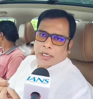 JD(U) MLA raises questions over bridge collapse incidents in Bihar JD(U) MLA raises questions over bridge collapse incidents in Bihar